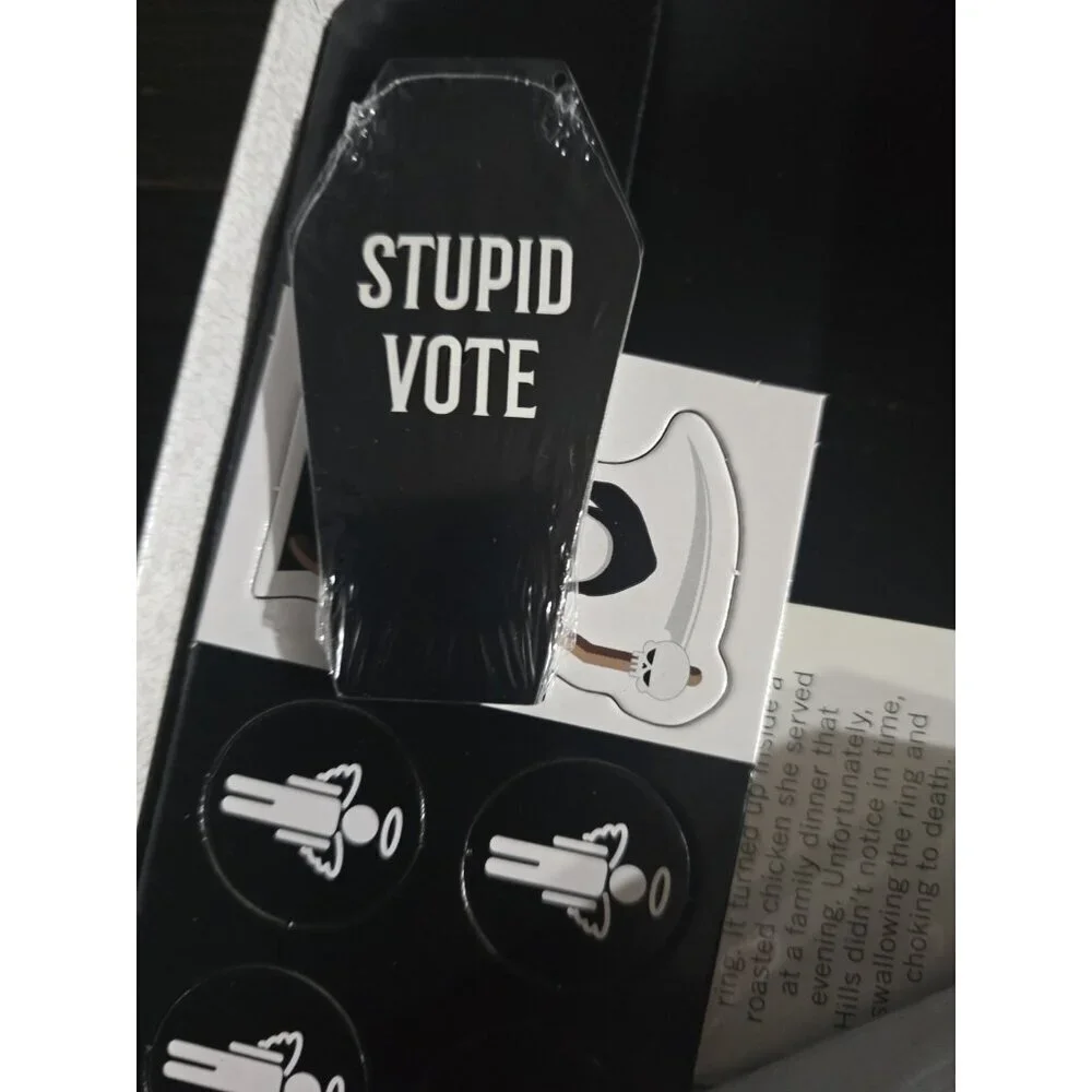 Stupid Deaths Board/Card Game (University Games, 2019) Complete NWOT